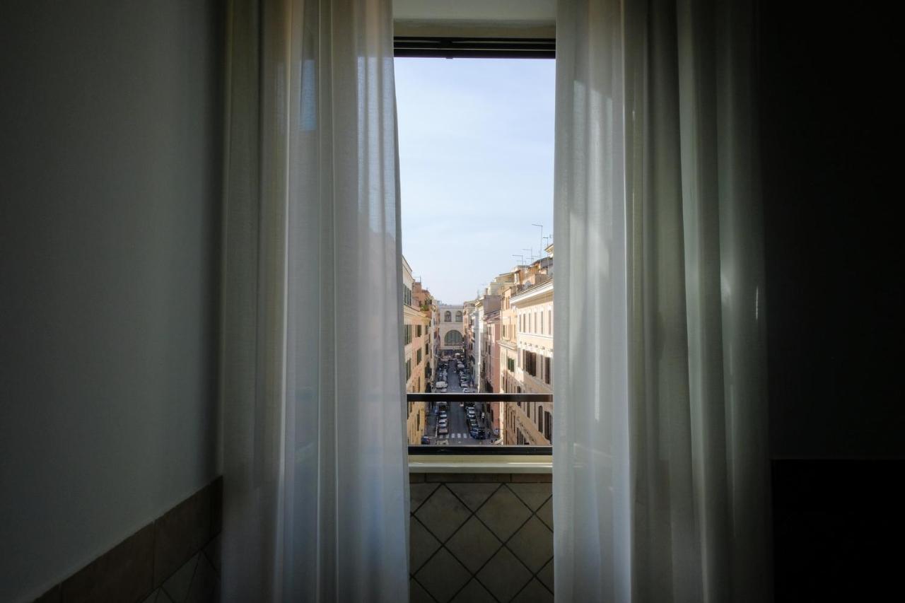 Square * Roma